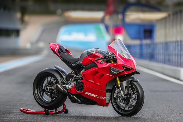 Ducati Panigale V4 R 2020: PRIX, fiche technique, consommation, photos